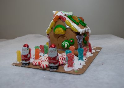 2021 GingerbreadContest Entires 11 400x284 - 2021 Gingerbread House Contest