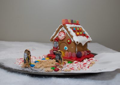 2021 GingerbreadContest Entires 13 400x284 - 2021 Gingerbread House Contest