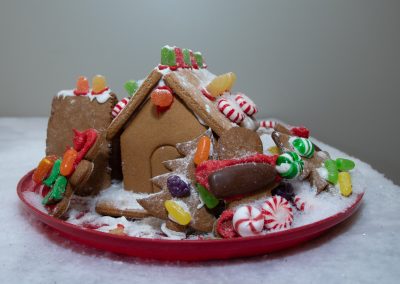 2021 GingerbreadContest Entires 15 400x284 - 2021 Gingerbread House Contest