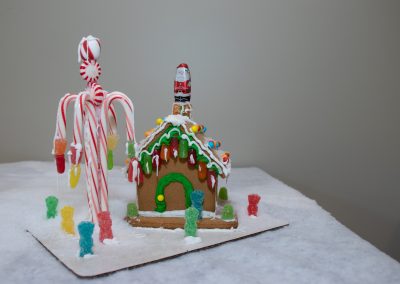 2021 GingerbreadContest Entires 17 400x284 - 2021 Gingerbread House Contest